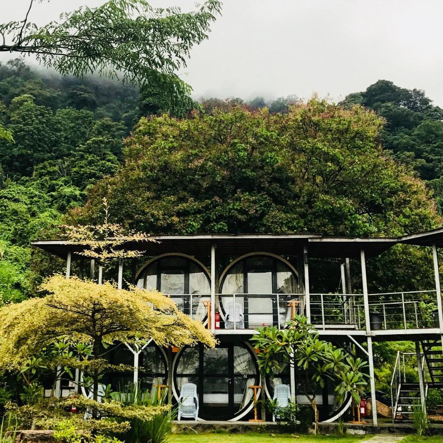 刁曼下潜更深酒店 刁曼岛 外观 照片