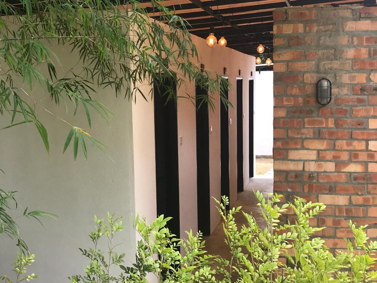 刁曼下潜更深酒店 刁曼岛 外观 照片